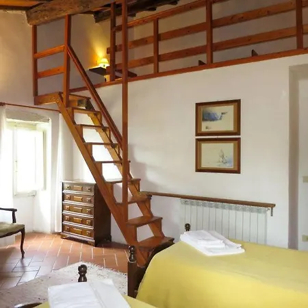 Montecolognola Sleeps 16 Pool Wifi בית נופש