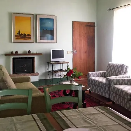 בית נופש Montecolognola Sleeps 16 Pool Wifi Monte del Lago