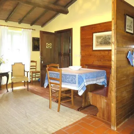 Montecolognola Sleeps 16 Pool Wifi Holiday home Monte del Lago